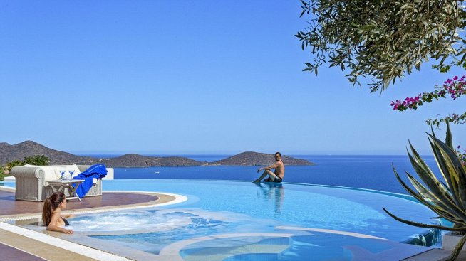 Частно джакузи и невероятна гледка – мечтана дестинация