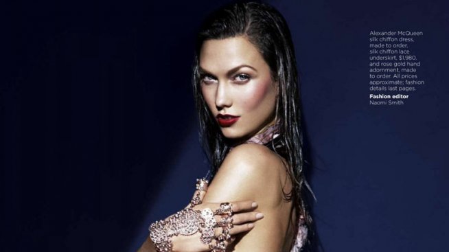 Карли влезе в "синята бездна"