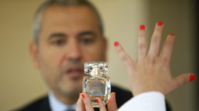 Парфюмът също може да има странични ефекти. Ето кои са те