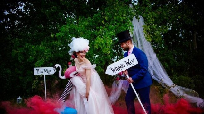 Сватба, вдъхновена от „Алиса в страната на чудесата“