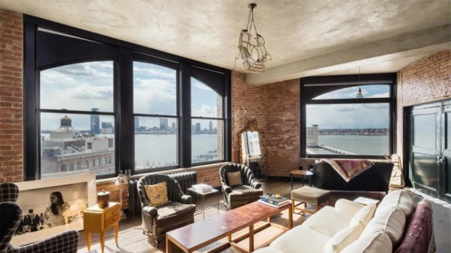 Таванският лукс на актрисата Кристен Дънст