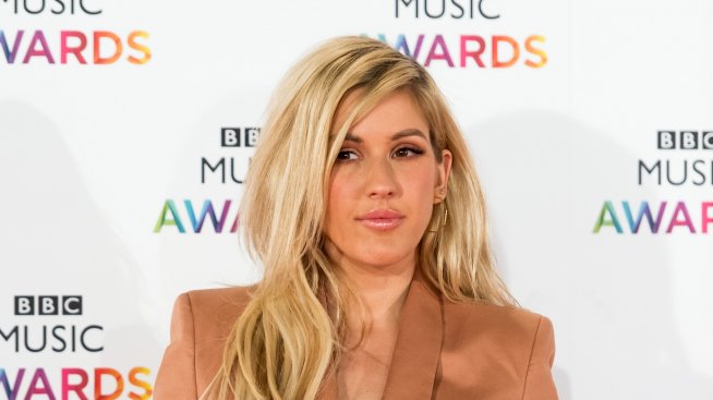 Ели Голдинг ще прекара Коледа с бездомни хора