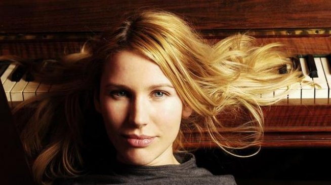 Миленита чака дете от фризьора Мъро от Биг Брадър 2