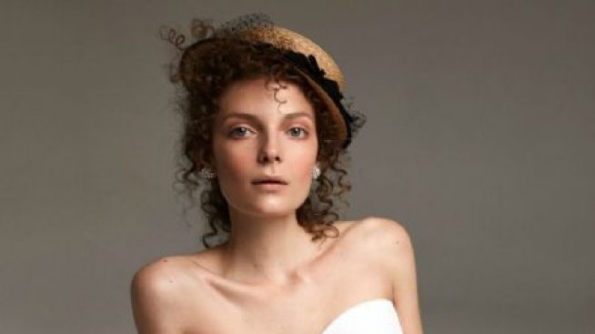 Нора Шопова за втори път на корица на Vogue