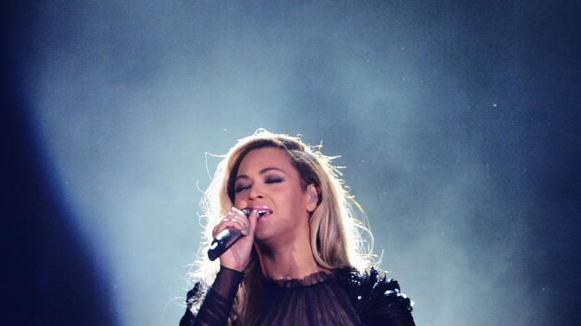 Бионсе и Гуинет пропуснаха бебешкото парти на Ким