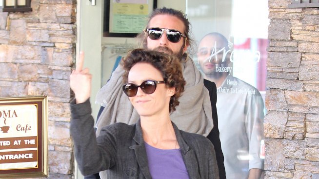 Ванеса си отряза косата след новината за годежа на Джони