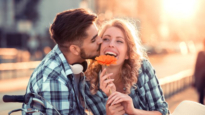 Според зодията: Противоположностите, които се привличат (I част)