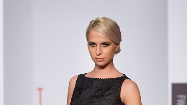 Жени Живкова представя новата си колекция, лице е дъщеря й Андреа