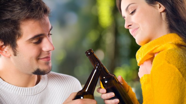 Имате „бирено коремче“? Не винете бирата.