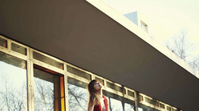 Хубавата Оливия за Town & Country