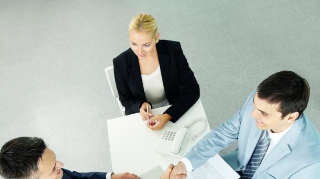 Невербалното поведение за успешни преговори