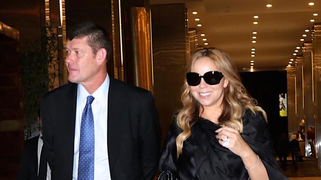 Марая се сгоди за милиардера Джеймс Пакър