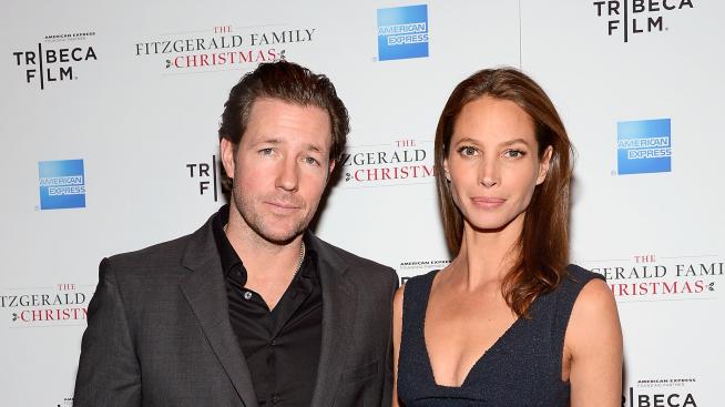 Кристи Търлингтън се гордее със съпруга си