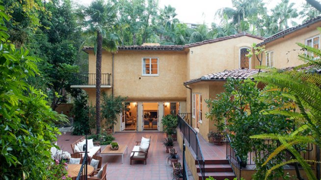Вижте: Бохемската вила на писателя Гор Видал