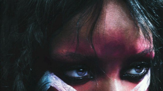 Риана като водачката на племето