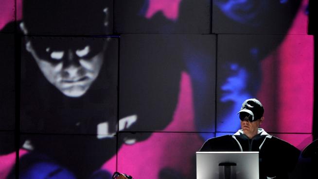 Pet Shop Boys се обединиха с Take That