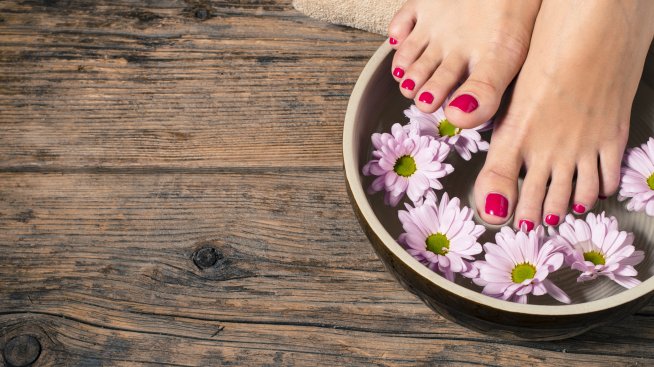 Стъпка по стъпка срещу напуканите пети