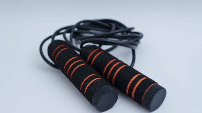 Влезте във форма за лятото със скачане на въже