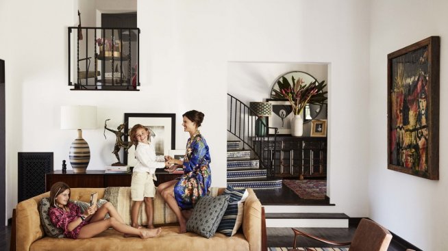 Слънчевият дом на супермодела Алесандра Амброзио