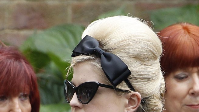 Кели Озбърн празнува Коледа в траур