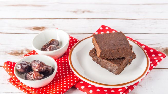 Видео рецепта: Сладки с фурми