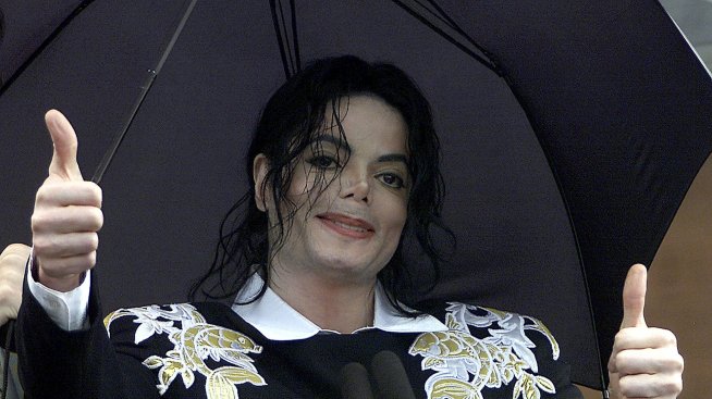Животът на Майкъл Джаксън: Какво се е случвало зад вратите на Невърленд?