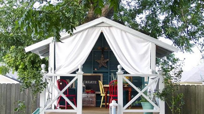 Къщичка в двора – мечтата на всяко дете