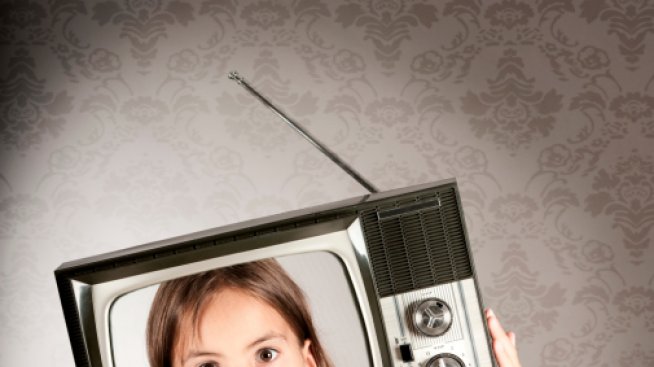 Един час пред телевизора съкращава съня на децата със 7 минути