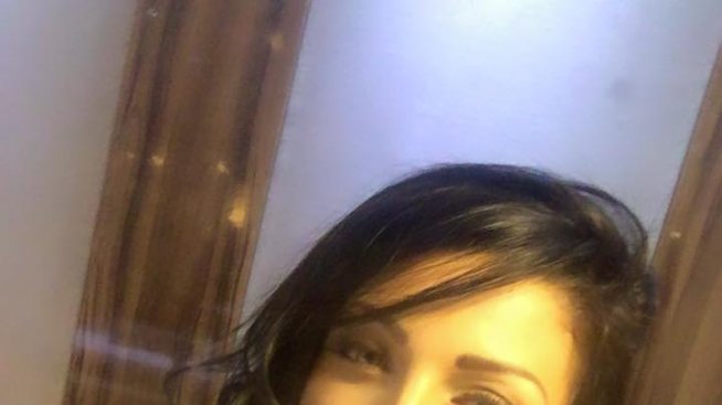 Емануела още си пада по милионерски син