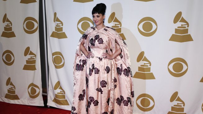 Кейти Пери и Патинсън са подозрително близки