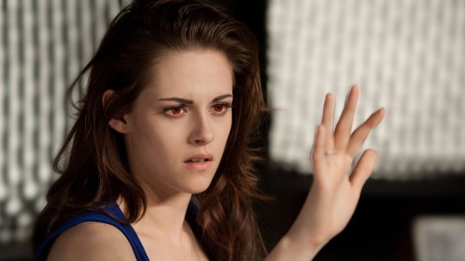 Здрач: Зазоряване част 2  e най-лошият филм за 2012