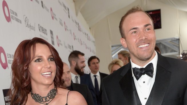 Бритни Спиърс плаща за собствения си годежен пръстен?