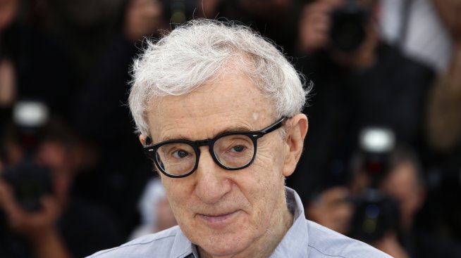 Манекенка разкри за тайната си връзка с Уди Алън, била на 16