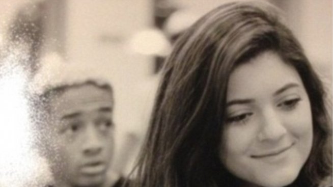 Кланът Кардашян се подмазва на клана Смит