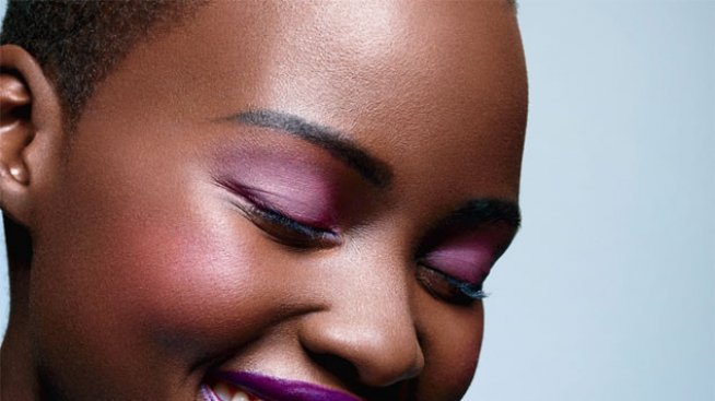 Лупита Нионго – най-забележителната звезда на този награден сезон