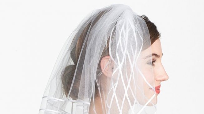 Актуални булчински воали и аксесоари за коса