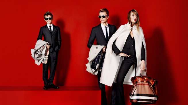 Ромео Бекъм направи бум в продажбите на лейбъла Burberry