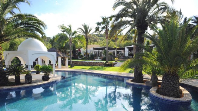 Луксозно имение в слънчева Ибиза