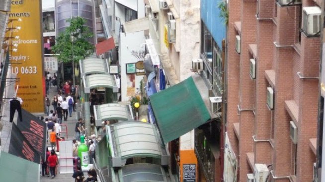 Уличните ескалатори в Хонг Конг – оригинален начин за придвижване