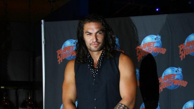 Джейсън Момоа живее без технологиите