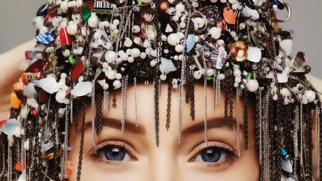 Ангелът на Victoria’s Secret Дауцен Крос зарежда с лятно настроение