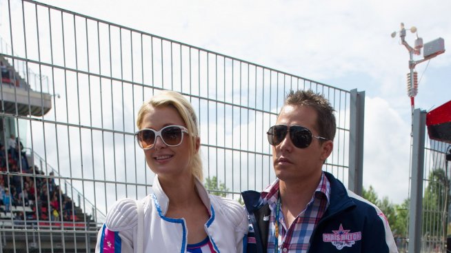 Парис се погаври с Линдзи в ефир