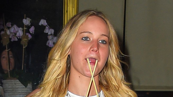 Дженифър Лорънс смайва с неадекватно поведение