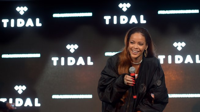 Риана отрече връзка с баскетболиста Мат Барнс