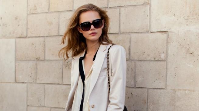 Откритие на деня: коприненият смокинг на Фрида