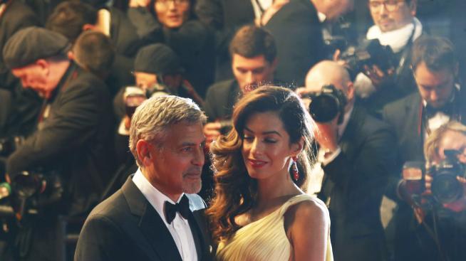 Джордж Клуни приготвил 1,3 милиона за раждането на близнаците