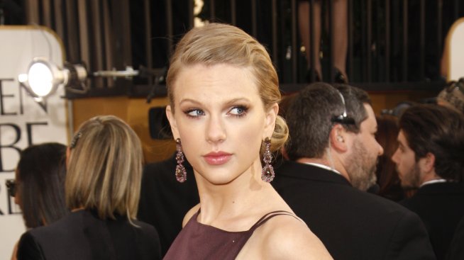 Тейлър Суифт си е сложила силикон