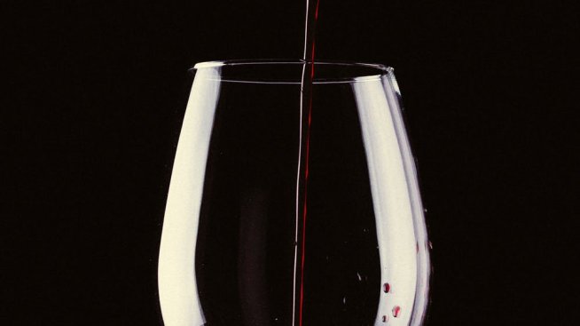 Доказано: Чаша вино пази от депресия