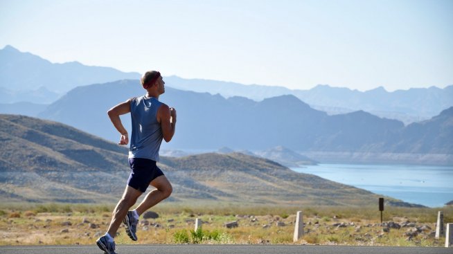 Спортът на мъжете: Тичане и вдигане на тежести