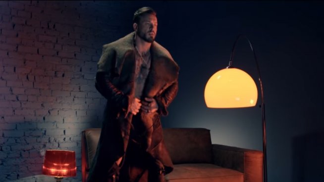 Бедствие на седмицата: Митака от „София – ден и нощ“ вече и певец